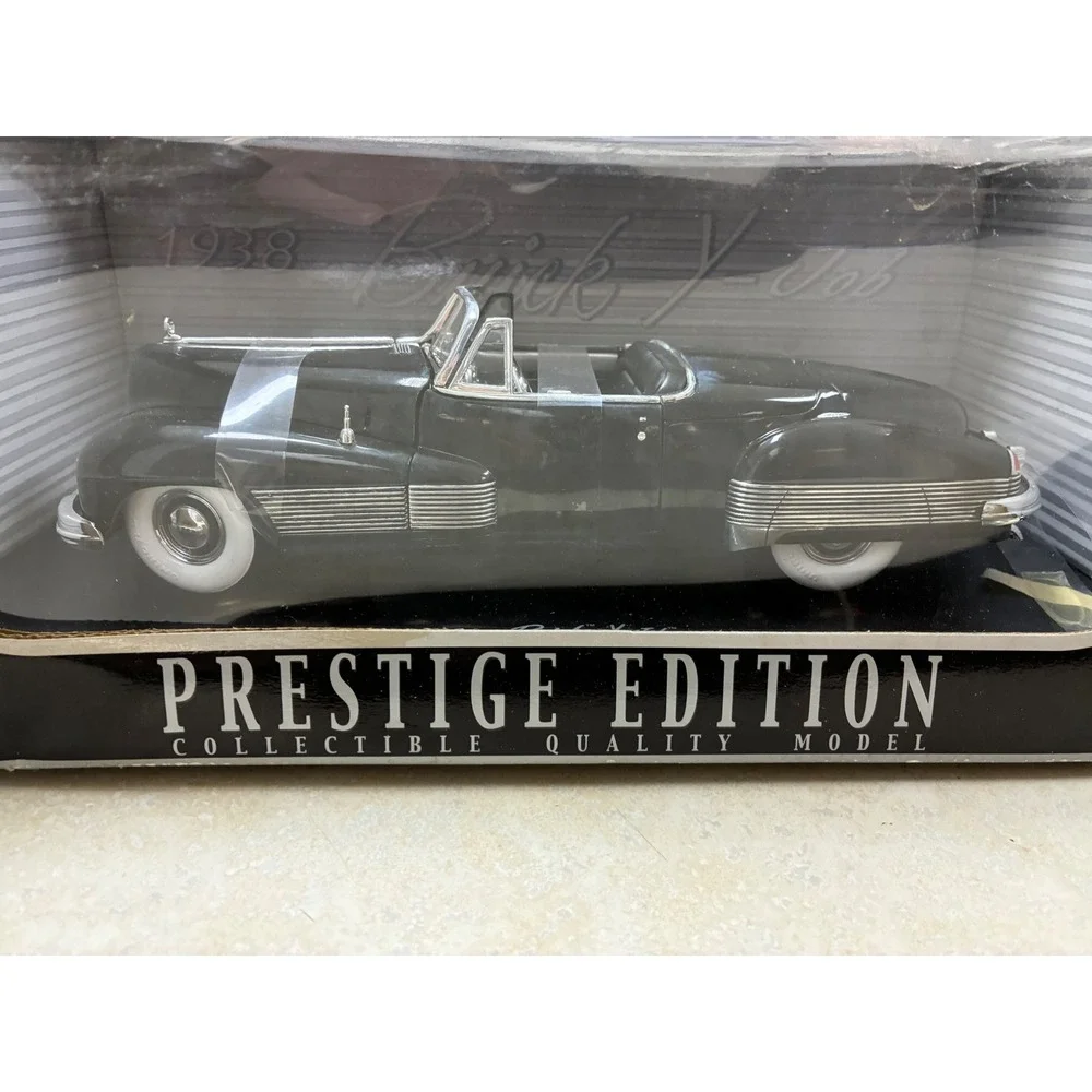 Anson 1938 Buick Y-Job Prestige Edition 1/18 Diecast Model Car Black 30409